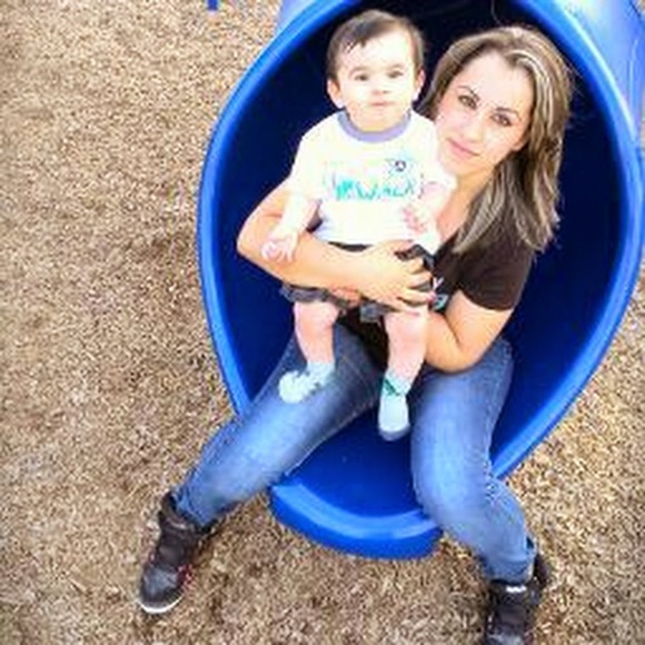 Mayra Galvan - Poshmark Profile Picture of Mayra Galvan (@mayrafigueroa87) on Poshmark