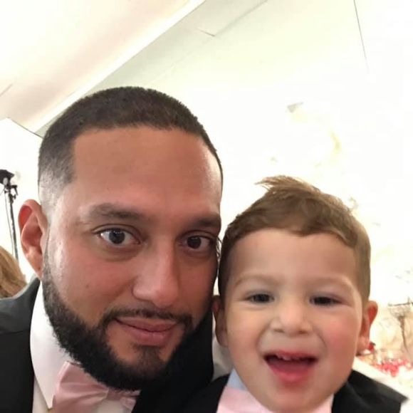 Profile Picture of Richard Quiroz (@richardquiroz) on Poshmark