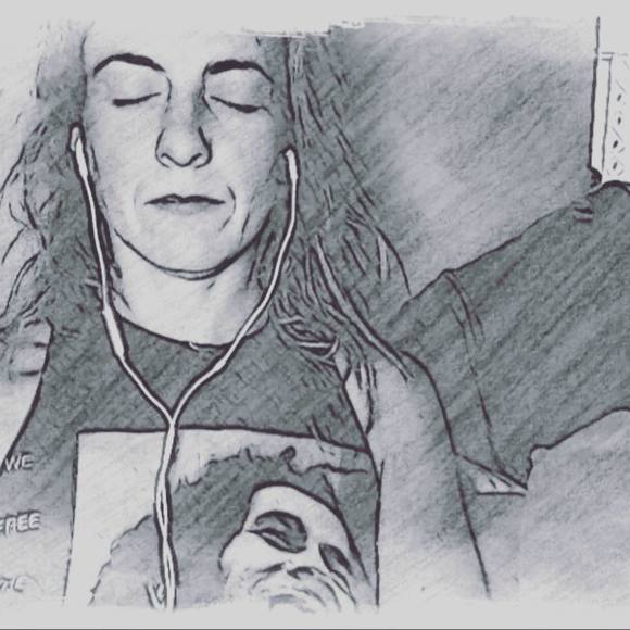 Profile Picture of Shawna Bowden-scade (@shawna_bowden) on Poshmark