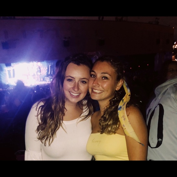 Profile Picture of Casey Mccue (@caseymccue) on Poshmark