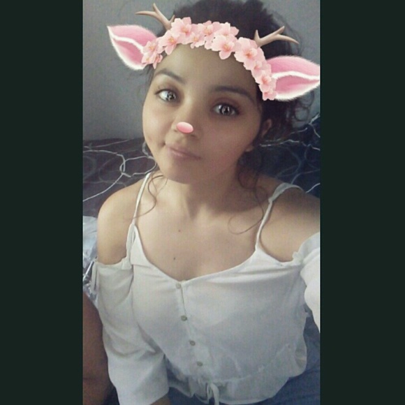 Profile Picture of Joann Serrano (@jserrano6826) on Poshmark