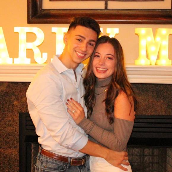 Profile Picture of Danielle Casso (@daniellecasso) on Poshmark