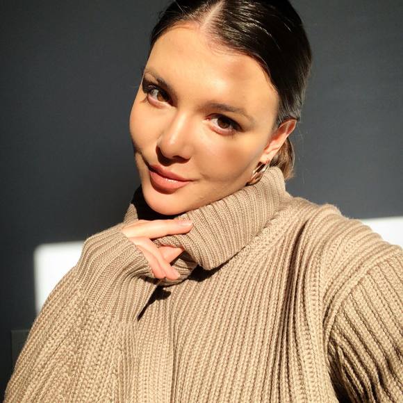 Profile Picture of Darina Byelikova (@ariiiinaa777) on Poshmark