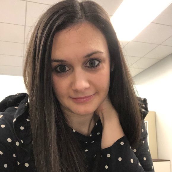Profile Picture of Erika Stevenson (@aireka218) on Poshmark