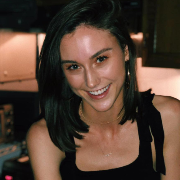 Profile Picture of Ada Dovell (@guthrie38) on Poshmark