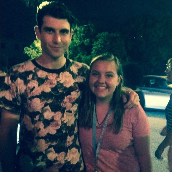 Profile Picture of Marianne Wright (@mariannewrightt) on Poshmark