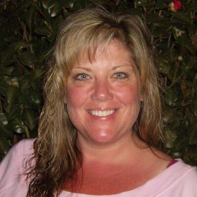Profile Picture of Debbie Schroeder (@kuchiegrl1) on Twitter