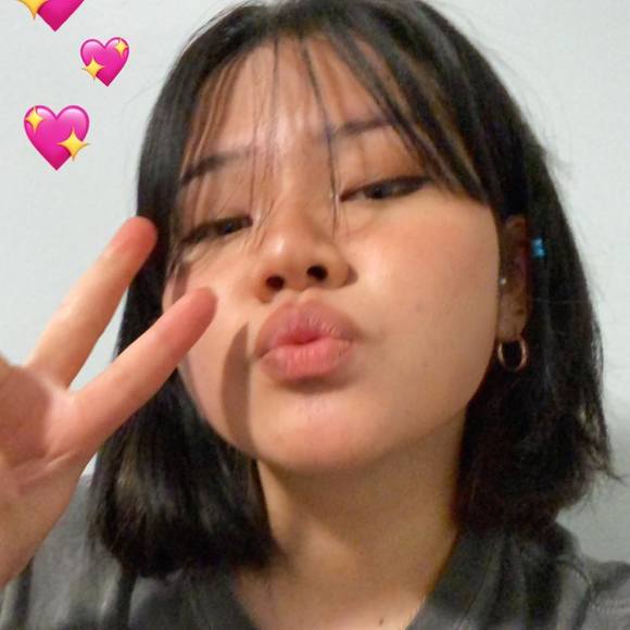 Profile Picture of Sophealyta Kheang (@lytakheang) on Poshmark