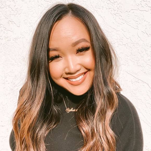 Profile Picture of Sylvia Nguyen (@nguye264) on Poshmark