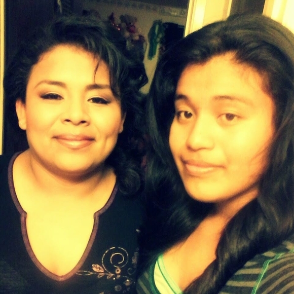 Alexandra Lorenzo - Poshmark Profile Picture of Alexandra Lorenzo (@daliatorres55) on Poshmark