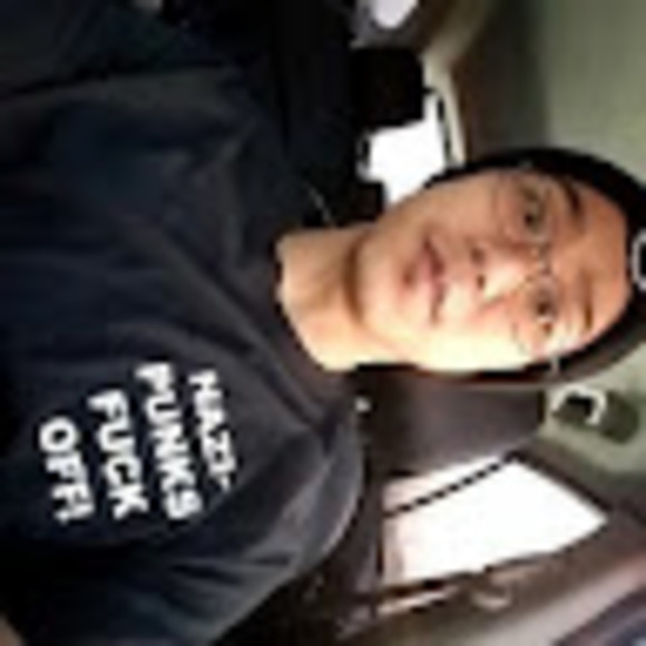 Profile Picture of Allen Woo (@allenwoo1) on Poshmark