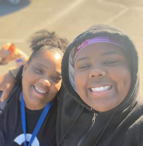 Profile Picture of Andrea ongie Barron (@ongie206) on Poshmark