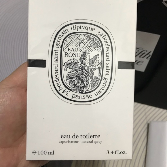 Profile Picture of Jin Lin (@jinlin89) on Poshmark