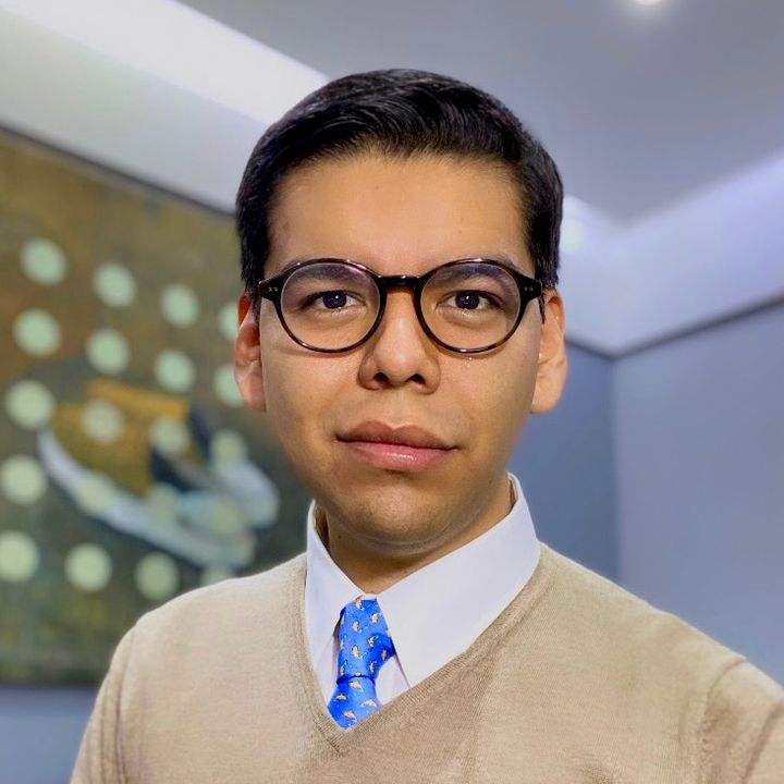 Profile Picture of Dr Andrés Vega (@neuroandrew) on Tiktok