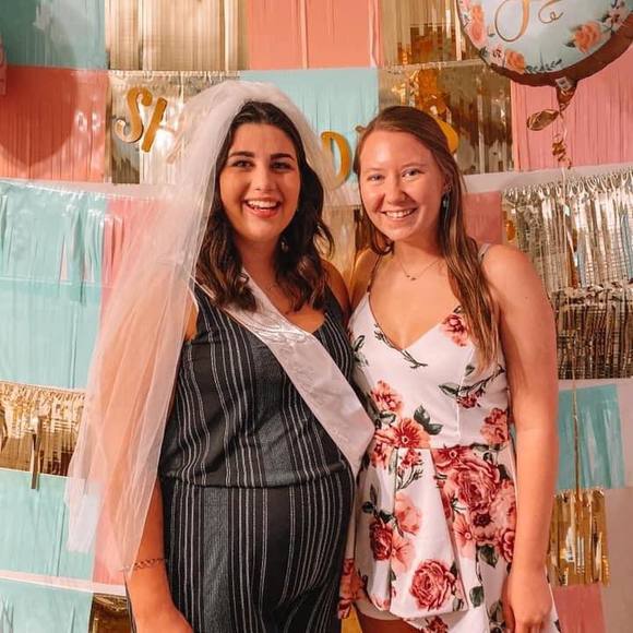 Profile Picture of Amanda Jackson (@amanda_ashley3) on Poshmark