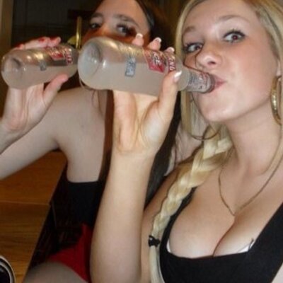 Profile Picture of Libby Harris (@Libbyharris10) on Twitter