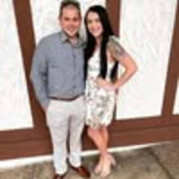 Profile Picture of Amanda Hodel (@amandahodel513) on Poshmark