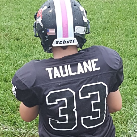 Profile Picture of Danielle Taulane (@dtaulane) on Poshmark