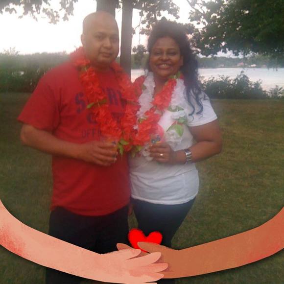Profile Picture of Lynzie Mansingh (@lynzie_mansingh) on Poshmark