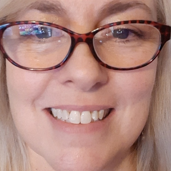 Profile Picture of Tammy Franklin (@tammyfranklin6) on Poshmark