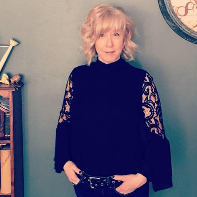 Profile Picture of Molly Barnes (@WalkbyFaith_12) on Twitter