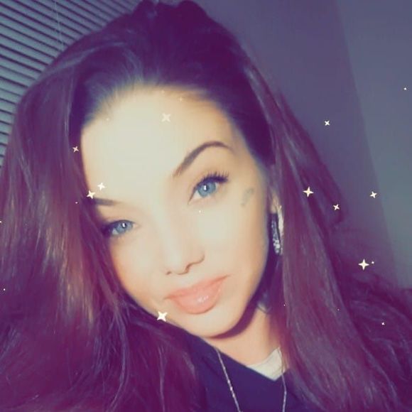 Profile Picture of Rachie Rae (@rachierae334) on Poshmark