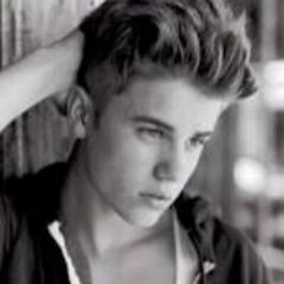 Profile Picture of Jasmine Corona (@Dino1Saur1) on Twitter