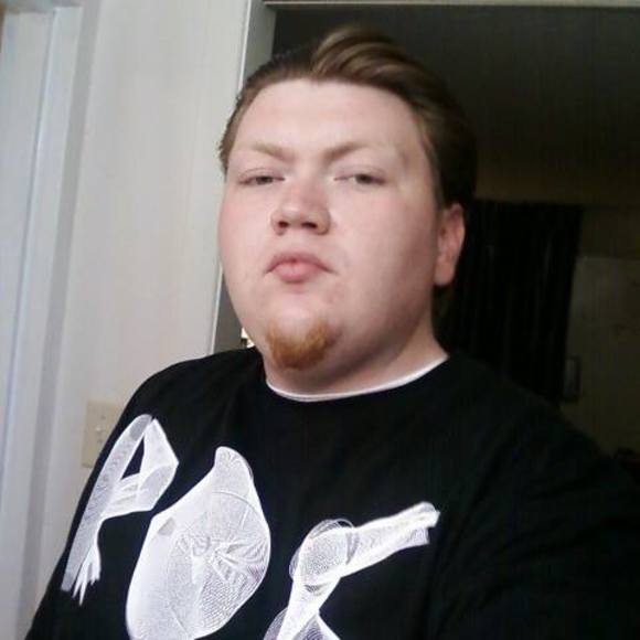 Profile Picture of Calvin Walls (@calvnw1) on Poshmark
