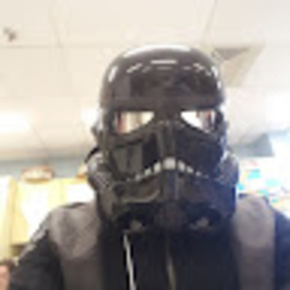 Profile Picture of Scott Baker (@codghosts916) on Poshmark