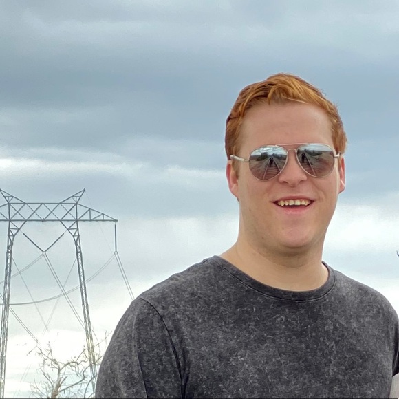 Profile Picture of Jason Vega (@jasonvega956) on Poshmark