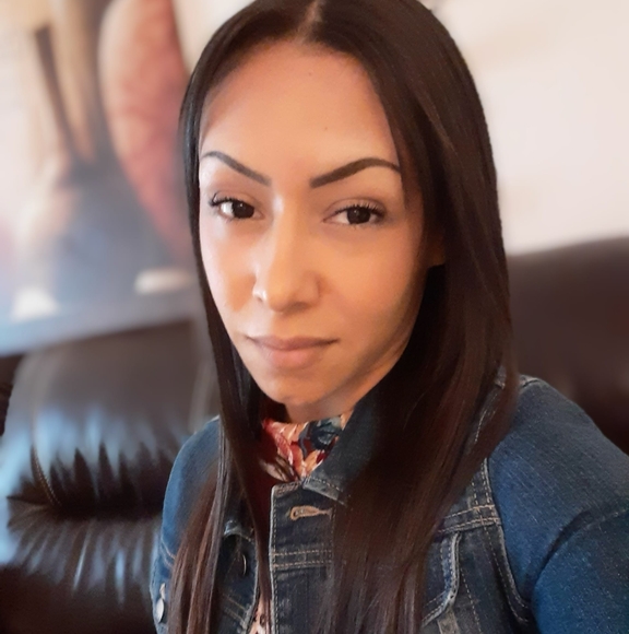 Profile Picture of Rosa Lugo (@rosa22389) on Poshmark