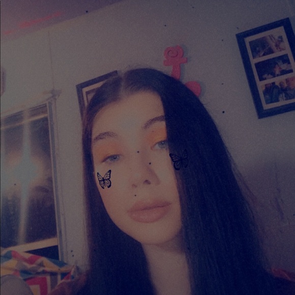 Profile Picture of Jayden Mengedoht (@j_mengedoht) on Poshmark