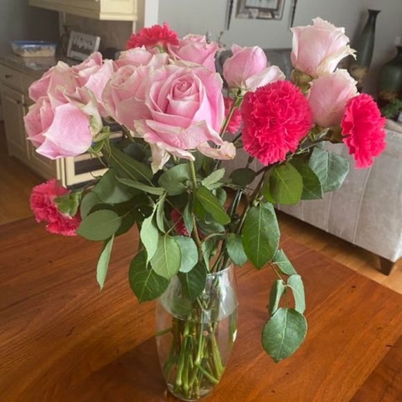 Profile Picture of Rumla Jawed (@rumlaamir) on Poshmark