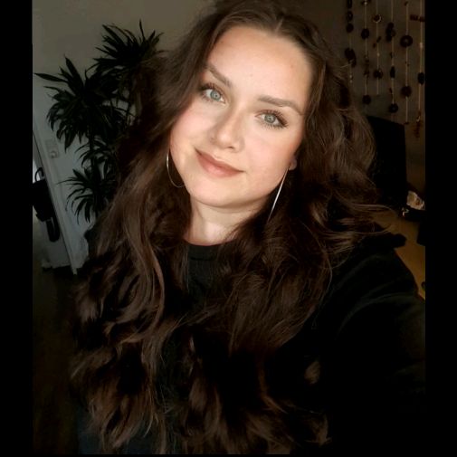 Profile Picture of Julia Cüpper (@julchens_liebe) on Tiktok