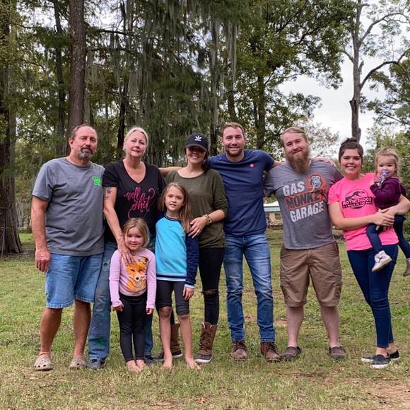 Profile Picture of Matthew Desselle (@madenavy) on Poshmark