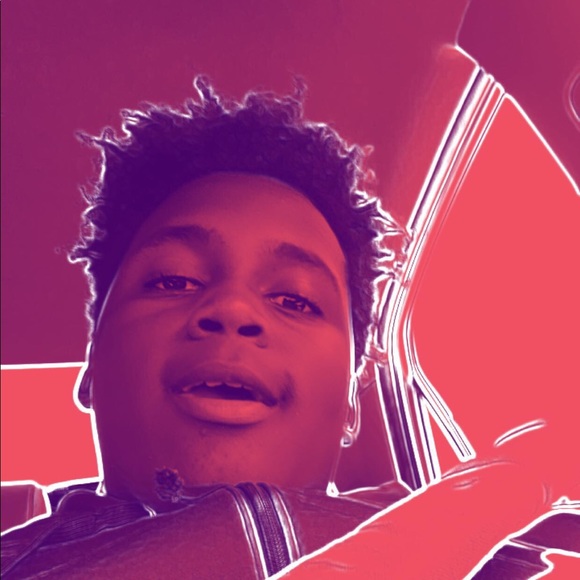 Profile Picture of Jay Smith (@jaysmith472) on Poshmark