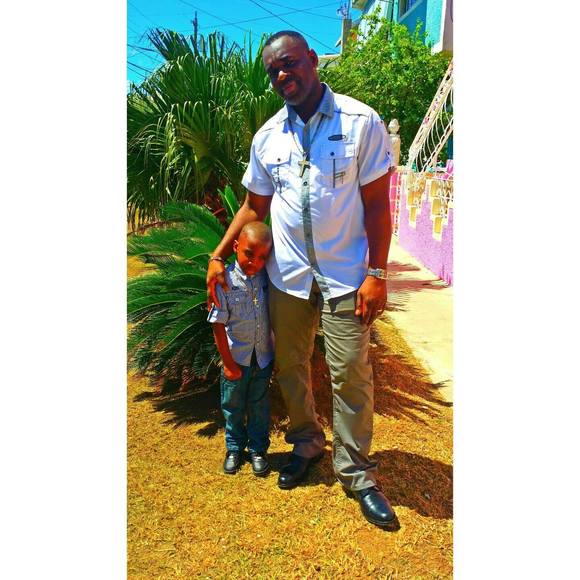 Profile Picture of Christopher Scille (@cscille) on Poshmark