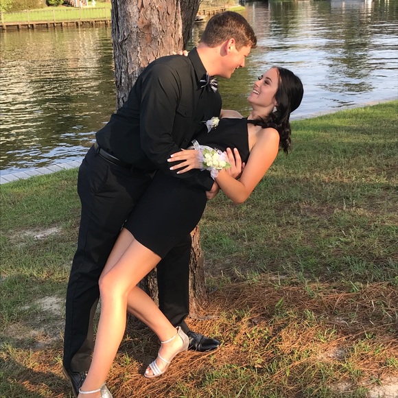 Profile Picture of Ben Treadaway (@benjamin2smoov) on Poshmark