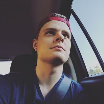 Profile Picture of Josh Beveridge (@joshdrink) on Twitter