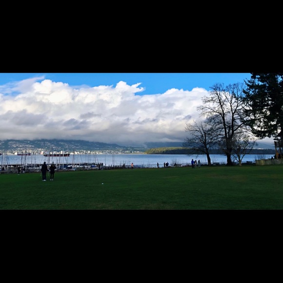 Profile Picture of Joyce Lin (@shulin9989) on Poshmark