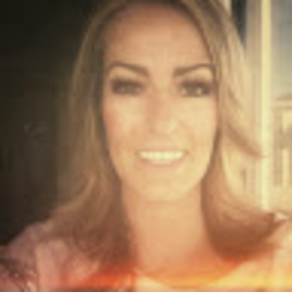 Profile Picture of Georgia Powasnik (@georgiapowasnik) on Poshmark