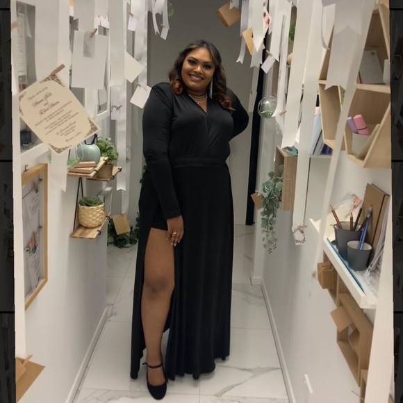 Maariyah Azam - Poshmark Profile Picture of Maariyah Azam (@maariyahazam) on Poshmark