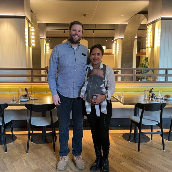 Profile Picture of Mia Simon (@simonmia) on Poshmark