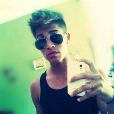 Profile Picture of Chris Alejo (@15_elnando) on Twitter
