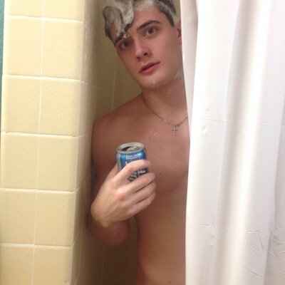 Mike Langone - Twitter Profile Picture of Mike Langone (@mshreds36) on Twitter