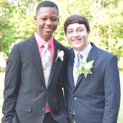 Profile Picture of Zach Burchfield (@zachburchfield1) on Twitter