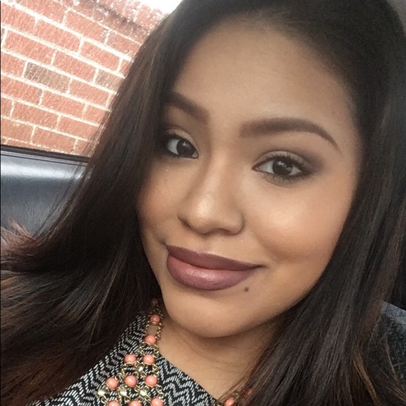 Profile Picture of Delfina Perez (@del_fina12) on Poshmark