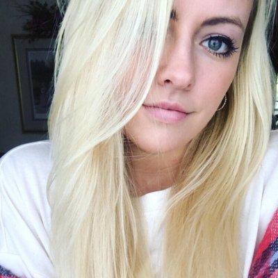 Profile Picture of Corrie Anderson (@corrr_andy) on Twitter