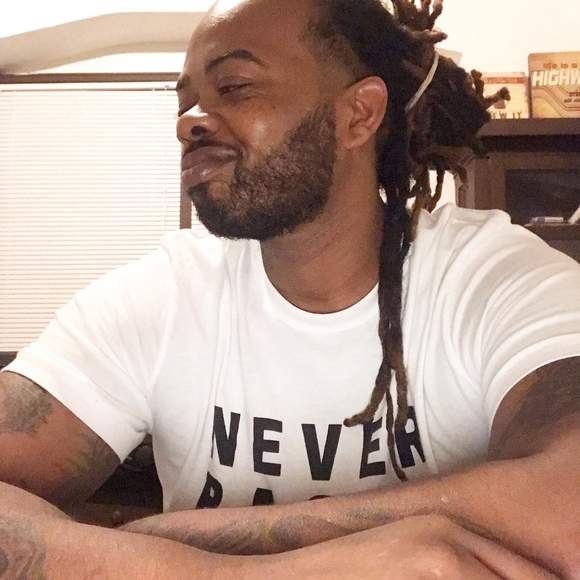 Profile Picture of Darryl Martin (@darrylmartin936) on Poshmark