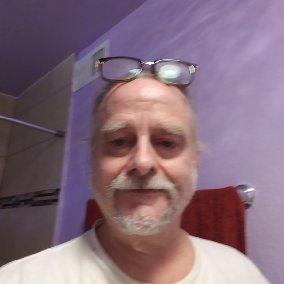 Jeffery Barton - Poshmark Profile Picture of Jeffery Barton (@bartonjeffery1) on Poshmark